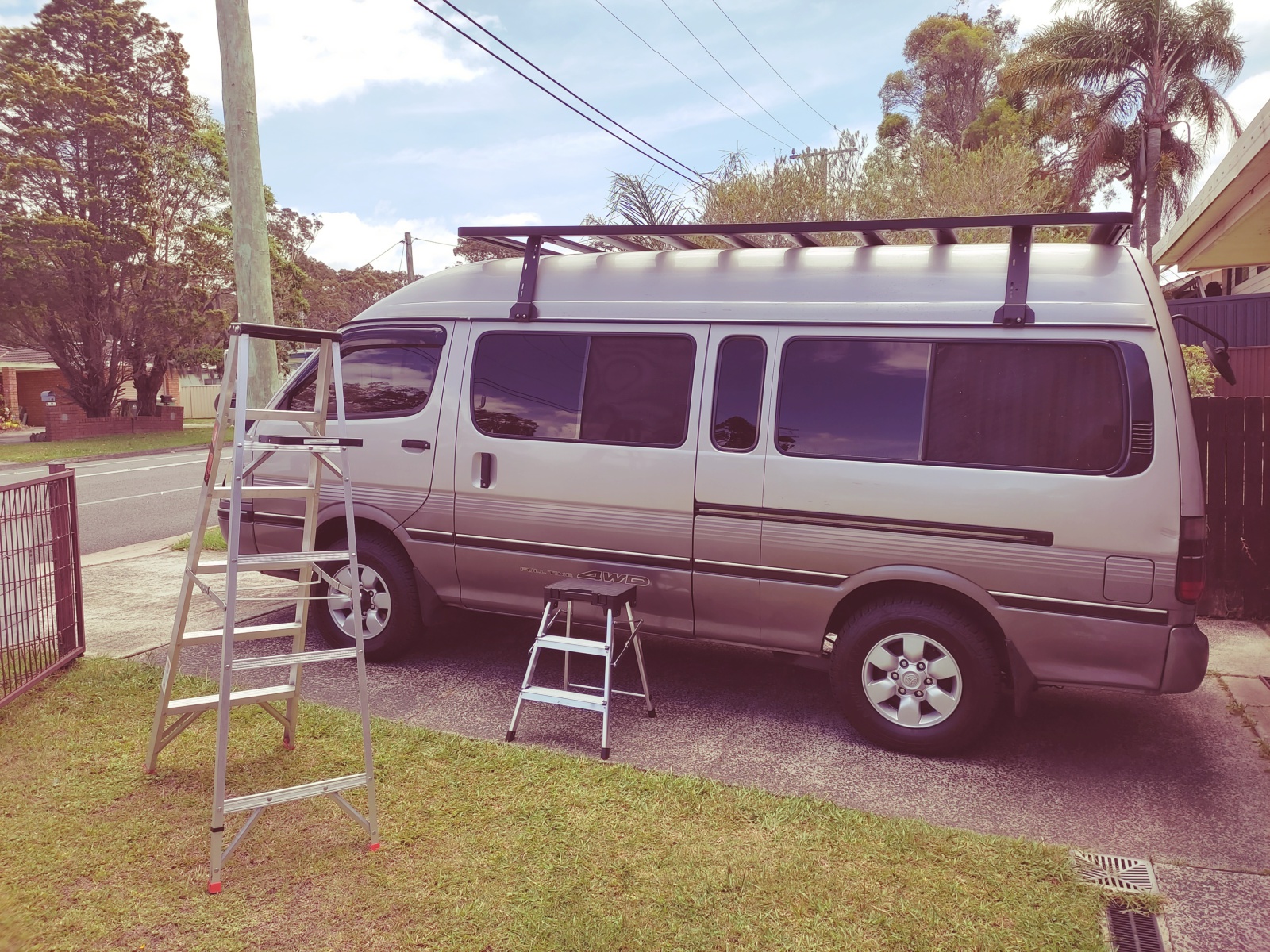 10x OZ310 Tradesman Roof Platform 1330x3100MM for Hiace 100 and Hiace 200 Series